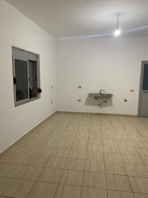 NEGOZIO IN AFFITTO ISTITUTO