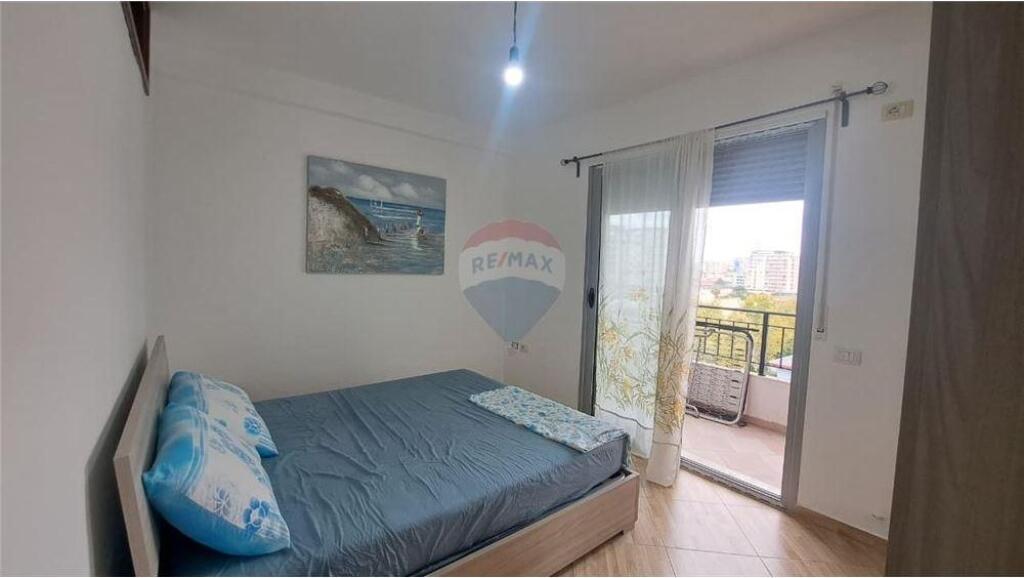 🏠 Appartamento 2+1 – In Affitto a Lungo Termine 📍 Piazza dell'Indipendenza / Skelë, Vlorë (vicino alla scuola “1 Maji”)