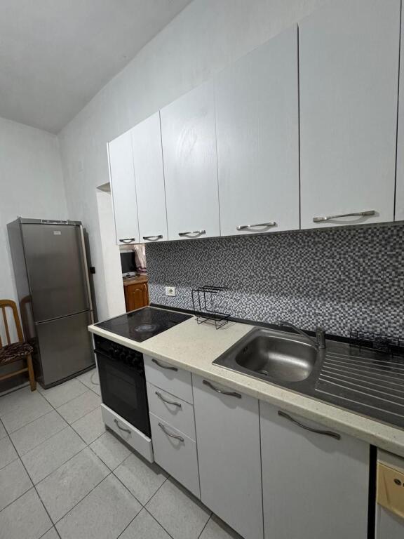 Affittasi il Primo Piano di una Casa Privata – Don Bosko (La Moschea)!
