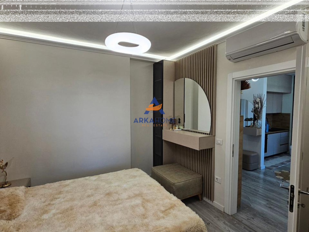 JEPET ME APARTAMENT ME QERA 2+1+BALLKONE "GOLDEN PARK 3, AFËR SPITALIT AMERIKAN 3 " 650 EURO