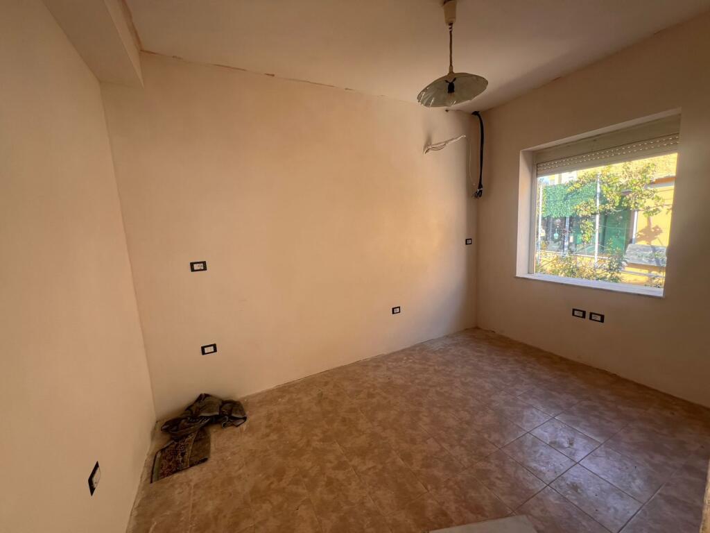 🏡 Jepet me Qira Vilë Twin – Mbrapa Garden Building