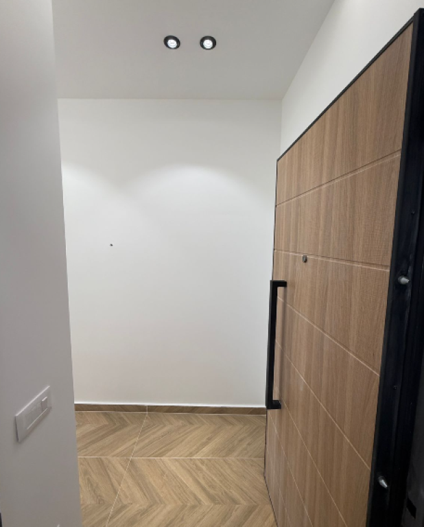 🏢 Jepen me Qira Ambiente Biznesi – Oasis, Astir