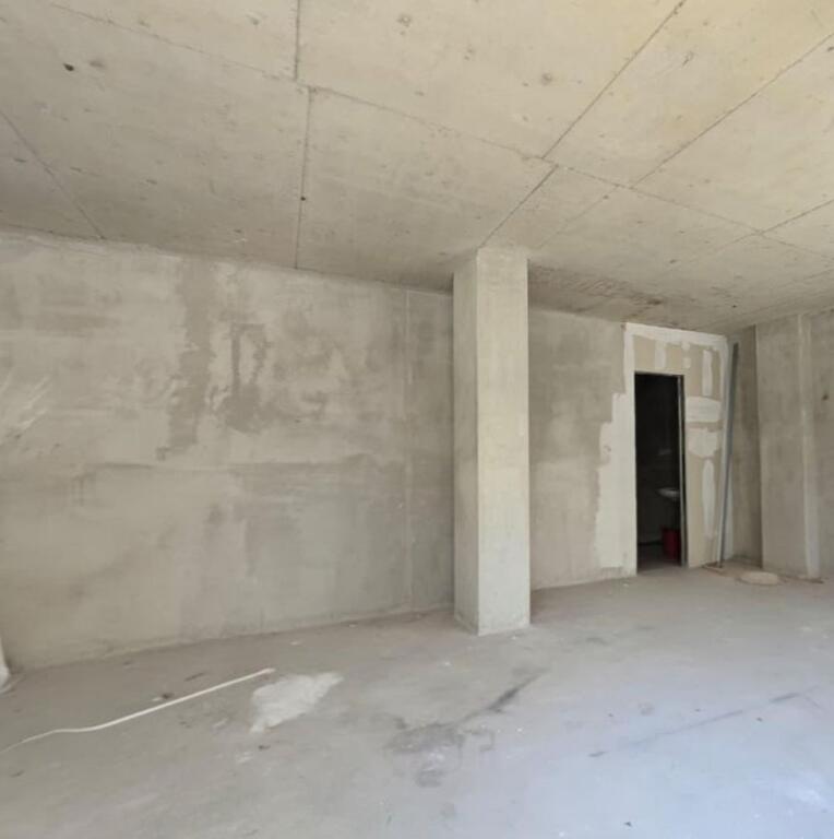 🌟 Jepet me Qira – Zyrë Open Space 136 m², Rruga e Kosovareve
