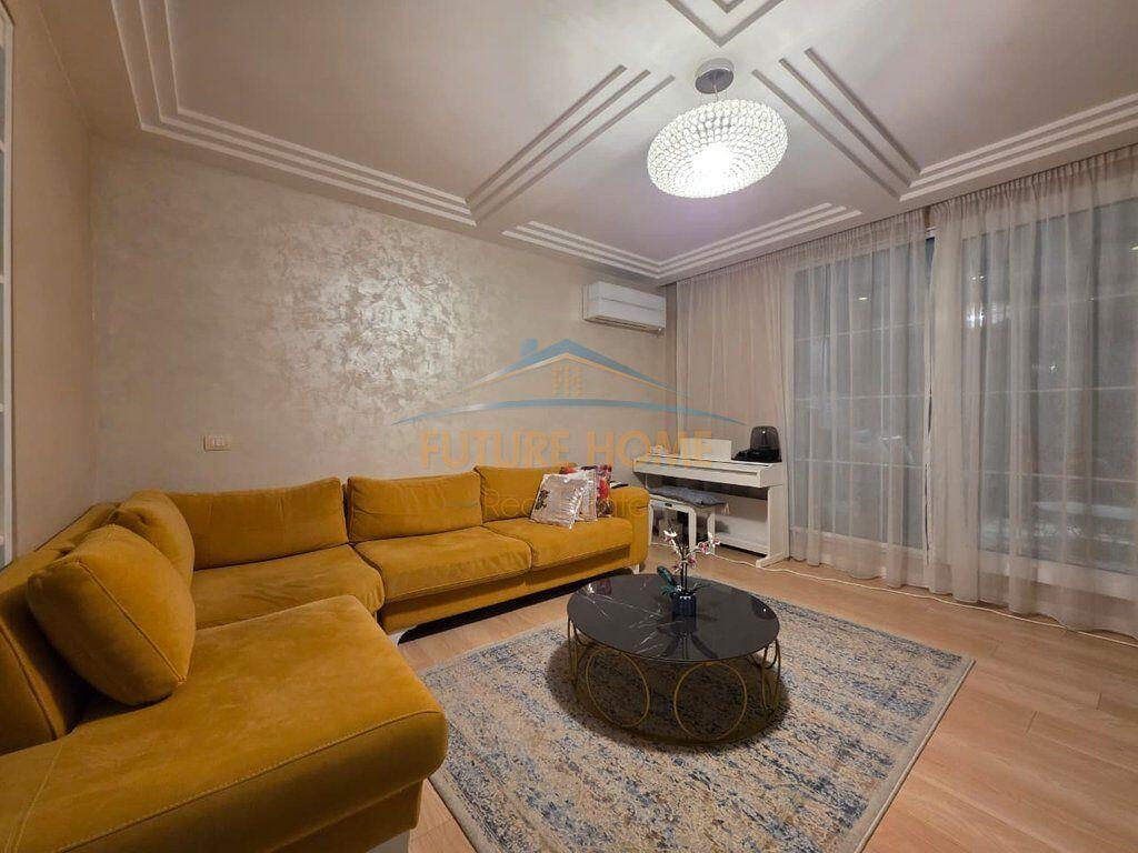 Affitto, Appartamento 2+1 con veranda in Via dei Kosovari!