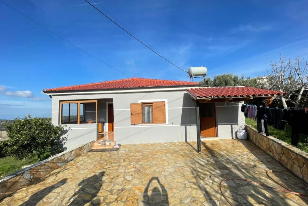 A Vlora, Casa Privata In Vendita Con Vista Mare! 130.000€