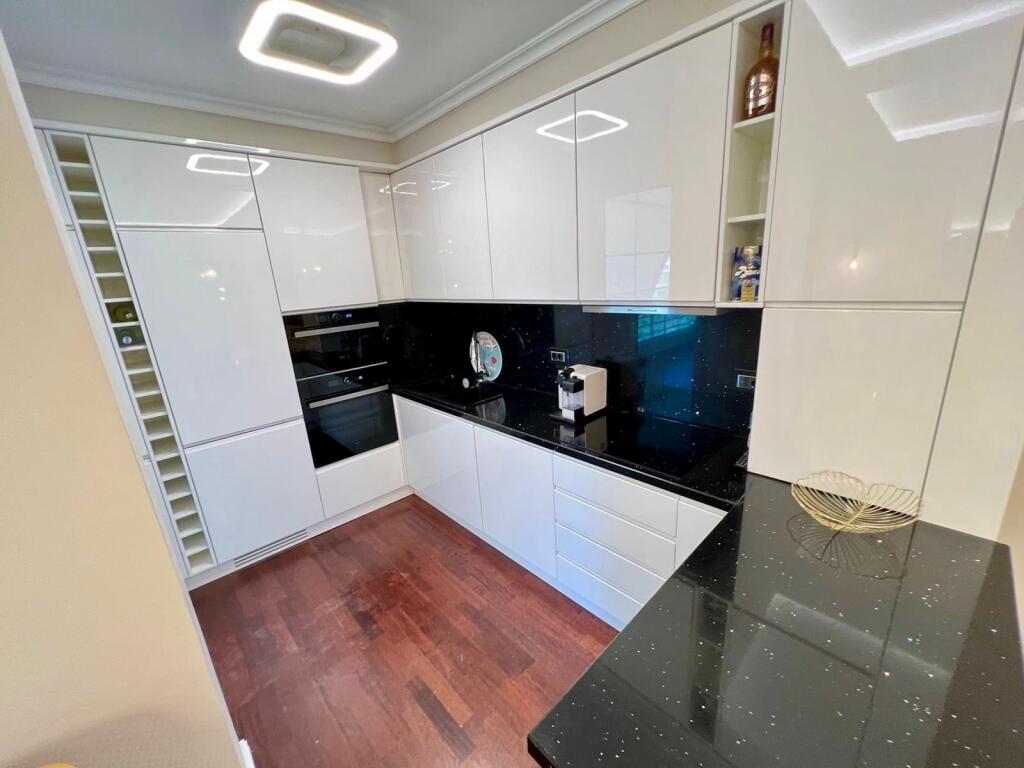📣 SHITET SUPER Apartament 2+1 Me 2 Tualete Prane Liqenit Te Thate ✨