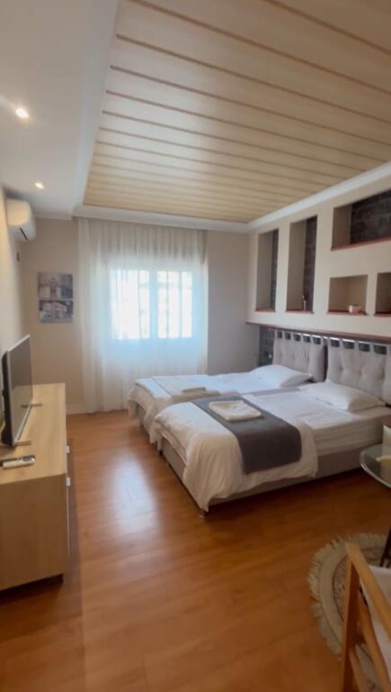 2 Apartments for sale at the 9th floor