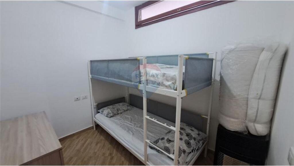 🏠 Appartamento 2+1 – In Affitto a Lungo Termine 📍 Piazza dell'Indipendenza / Skelë, Vlorë (vicino alla scuola “1 Maji”)