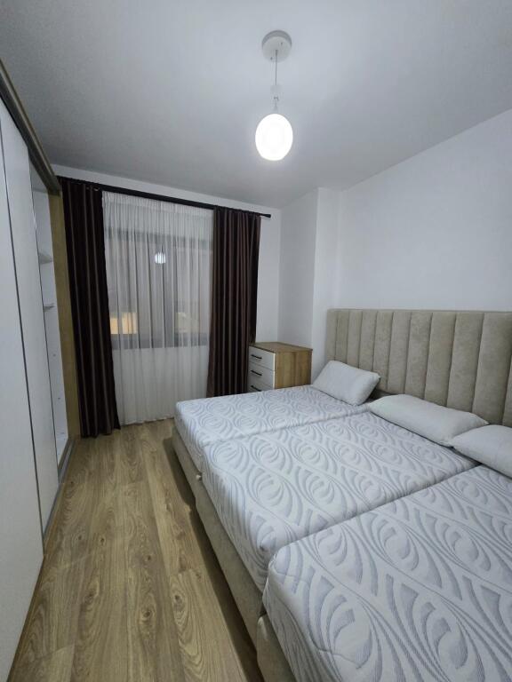 Apartment 1+1, Astir!