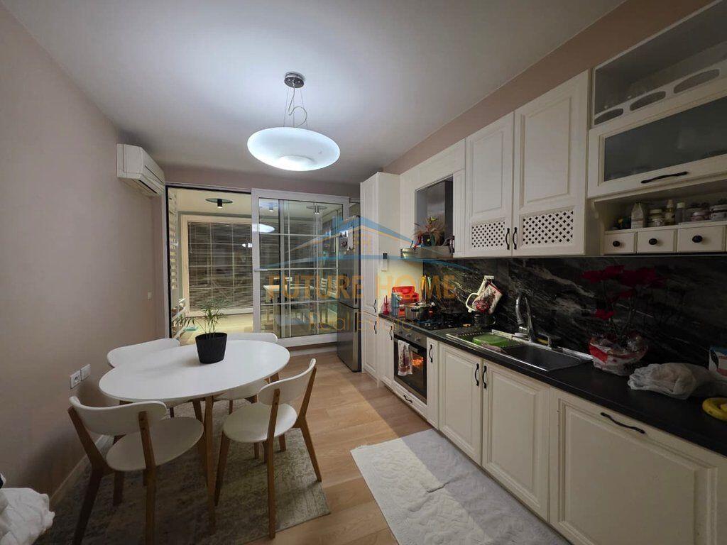 Affitto, Appartamento 2+1 con veranda in Via dei Kosovari!