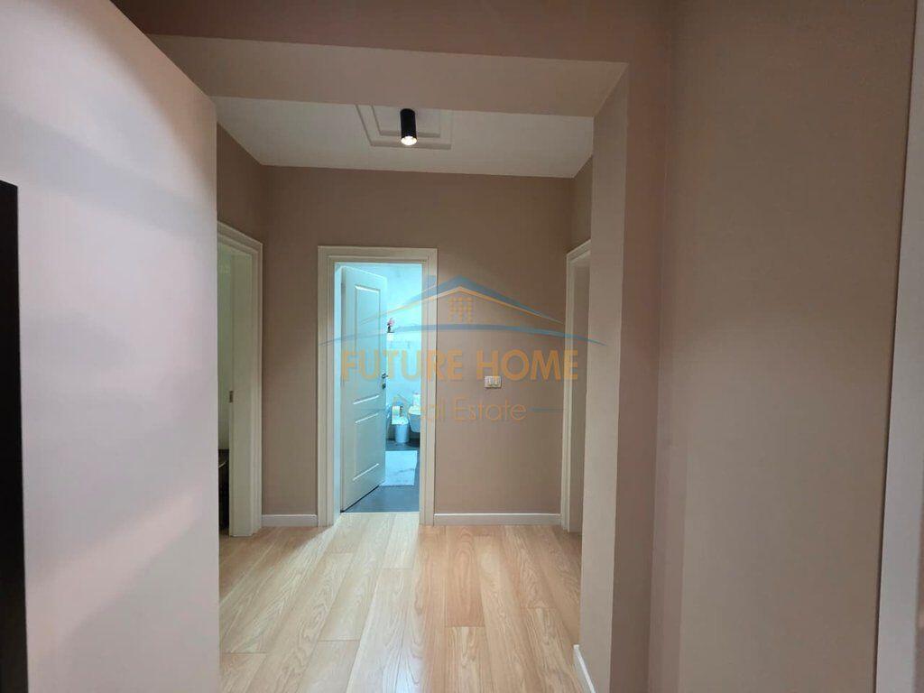 Affitto, Appartamento 2+1 con veranda in Via dei Kosovari!