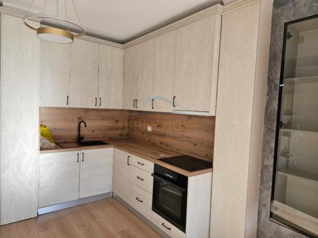 For sale, Apartment 1+1, Jordan Misja Street, Tirana.
