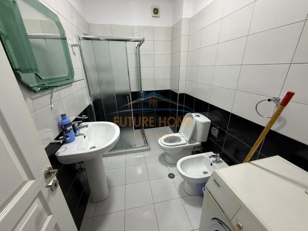 JEPET ME QERA APARTAMENT 2+1 NE YZBERISHT , GOLDEN PARK