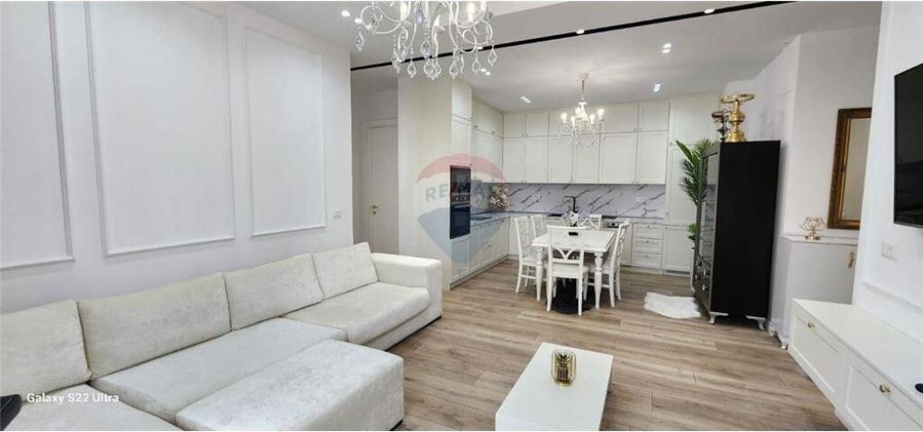 Super Apartament Luksoz me Qira te Air Albania!