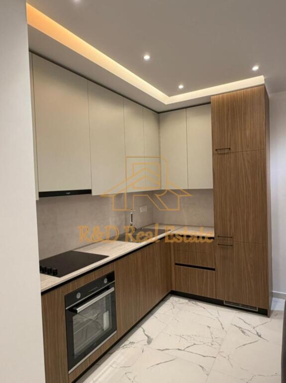 🏡 Affittasi appartamento 1+1 – Zogu i Zi Palazzo 2025