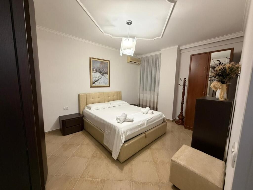 📣 AFFITTO: Appartamento 2+1 📍 Ex-Esposizione💶 Prezzo: 80.000 Lek/mese