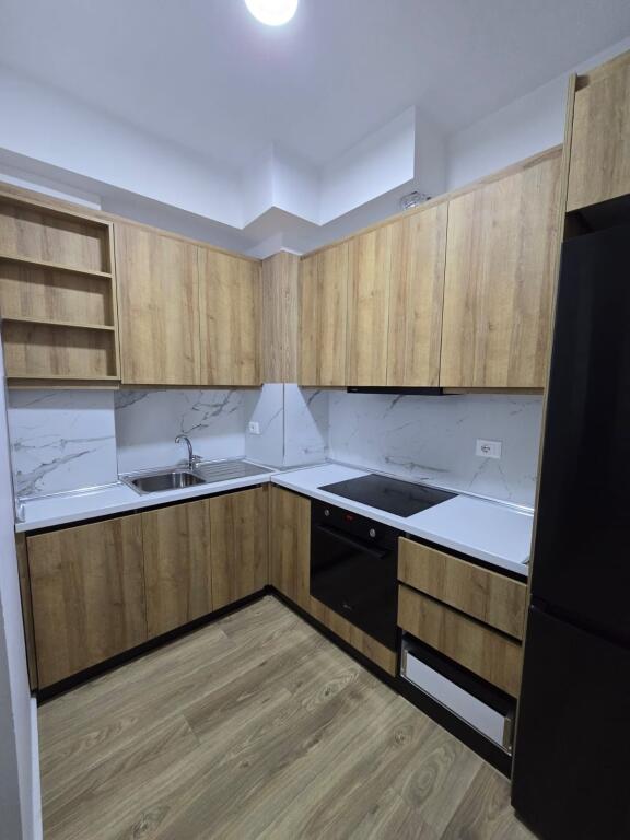 Apartment 1+1, Astir!