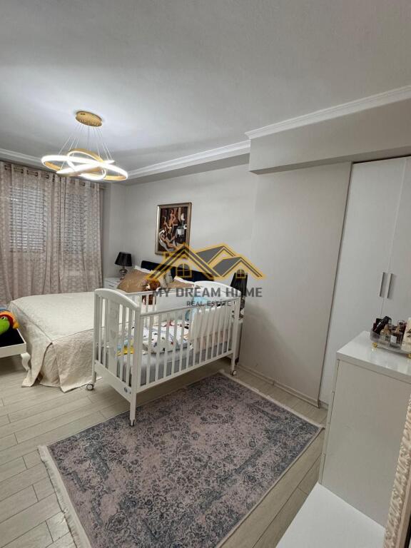 SHITET APARTAMENT UNIK TEK GJYKATA DURRES