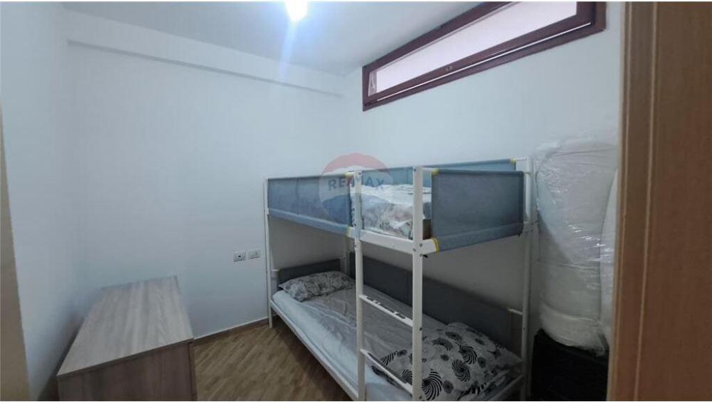 🏠 Appartamento 2+1 – In Affitto a Lungo Termine 📍 Piazza dell'Indipendenza / Skelë, Vlorë (vicino alla scuola “1 Maji”)