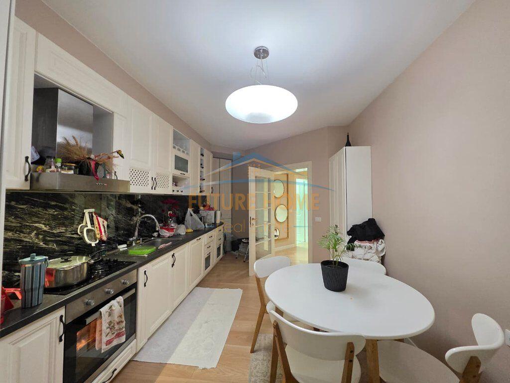 Affitto, Appartamento 2+1 con veranda in Via dei Kosovari!