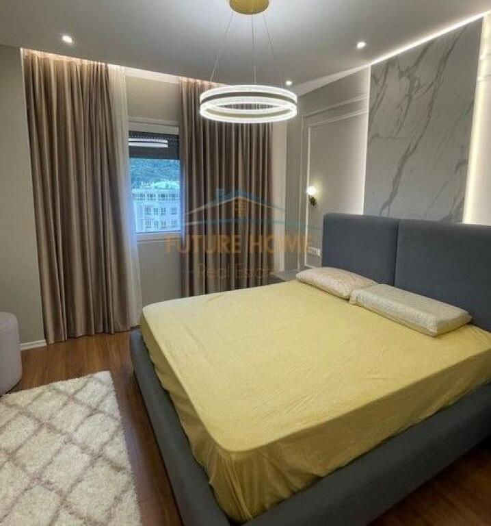 Shitet, Apartament 2+1+2, Kodra e Diellit, Tiranë