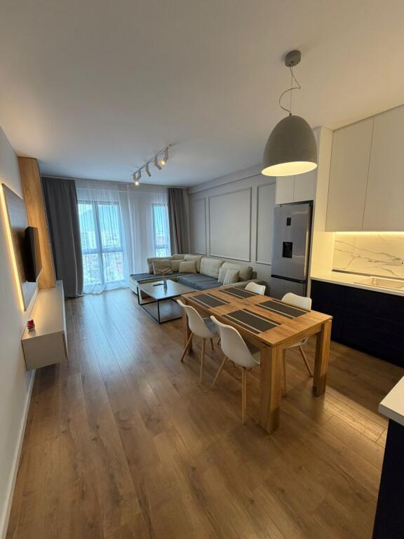 APARTAMENT PER SHITJE FARMACIA 10