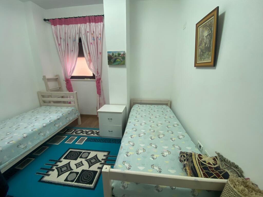 2+1, furnished in the halili complex, selvia 650 euro