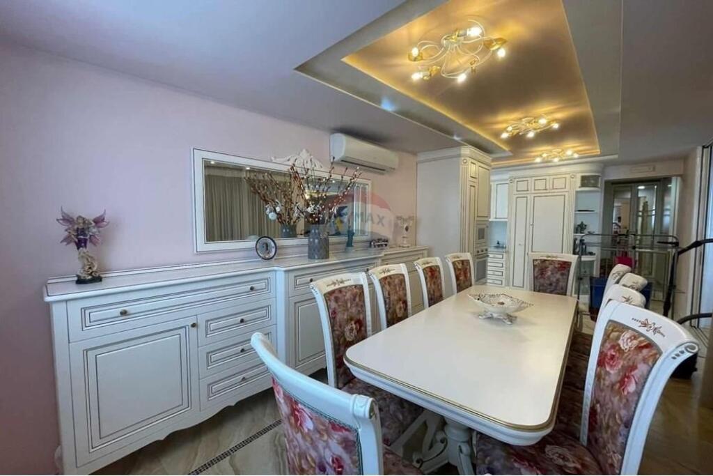 Penthouse 4+1+2 Kopshti Zoologjik