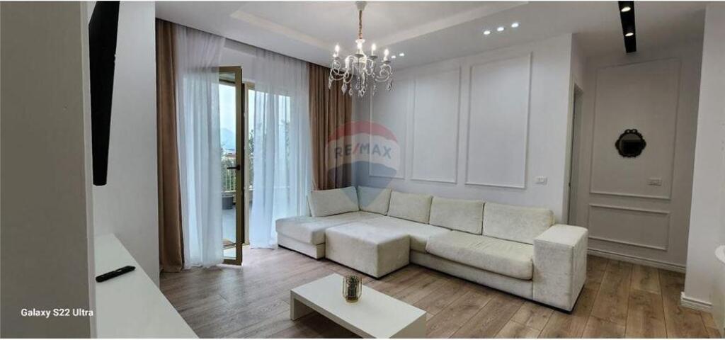 Super Apartament Luksoz me Qira te Air Albania!