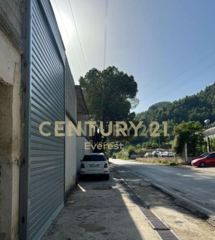🌟 Warehouse for Rent 1 100 m² – Mullet, Ideal for Storage &amp; Production