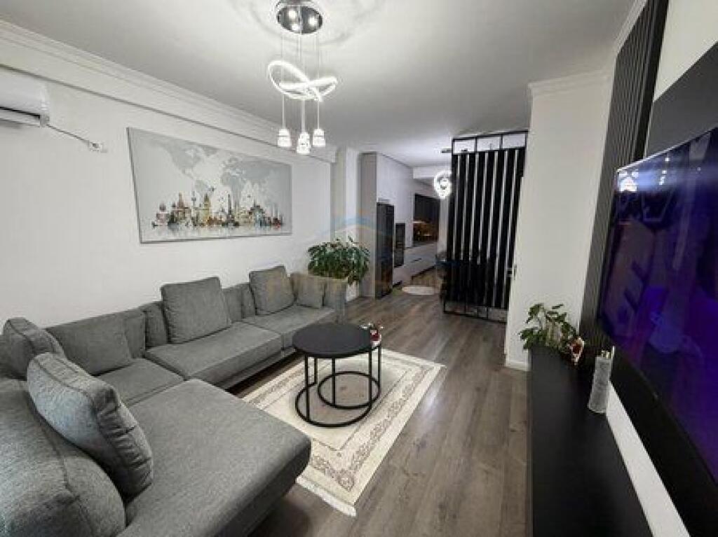 Shitet, Apartament 2+1, Don Bosko, Tiranë.
