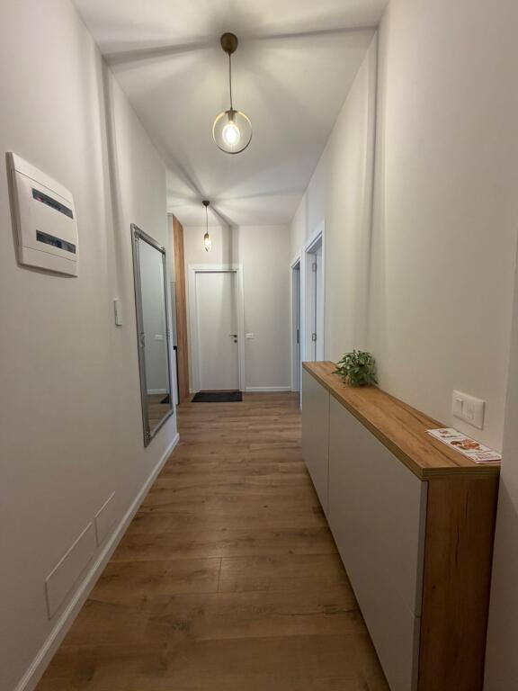 APARTAMENT PER SHITJE FARMACIA 10