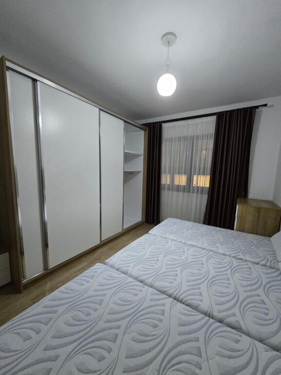 Apartment 1+1, Astir!