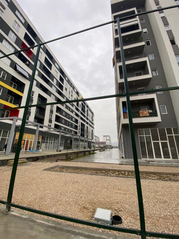 Univers city , locali commerciale in affitto