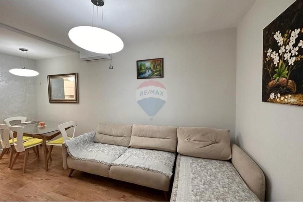 Villa +Unit for sale