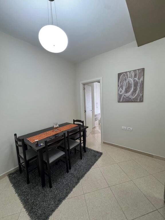 Appartamento in affitto 1+1 - 📍Fresk