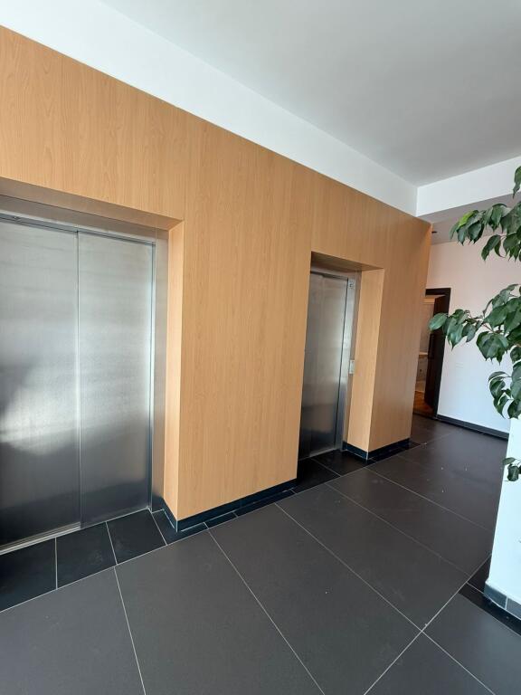 Locale ufficio in affitto presso Square21