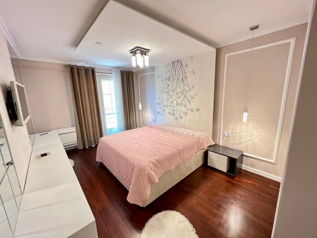 📣 SHITET SUPER Apartament 2+1 Me 2 Tualete Prane Liqenit Te Thate ✨