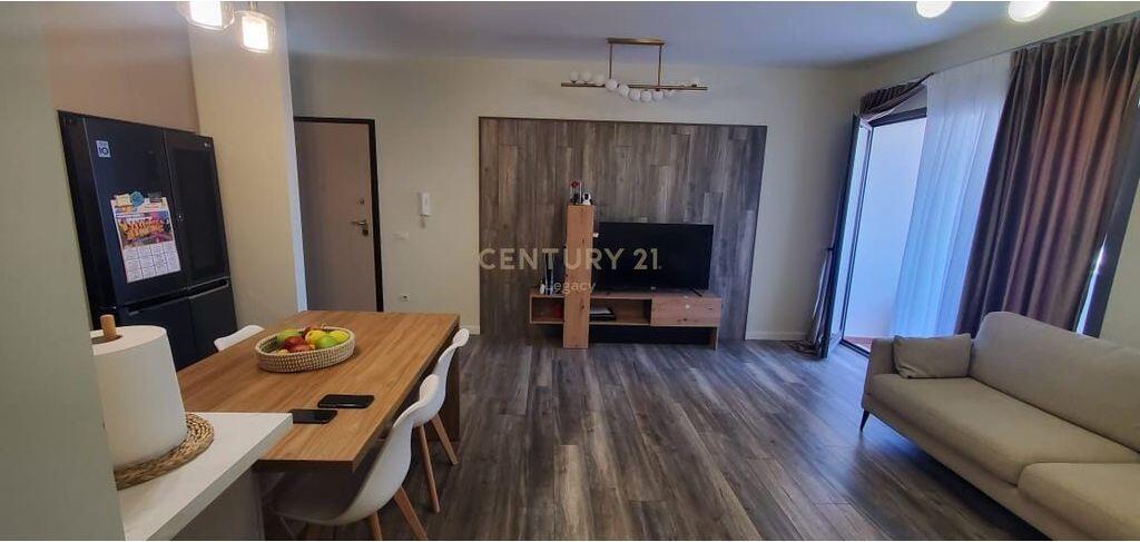 At Police Station No. 4 Dibres Street, Apartment 2+1+2+ Parking space for sale!!!