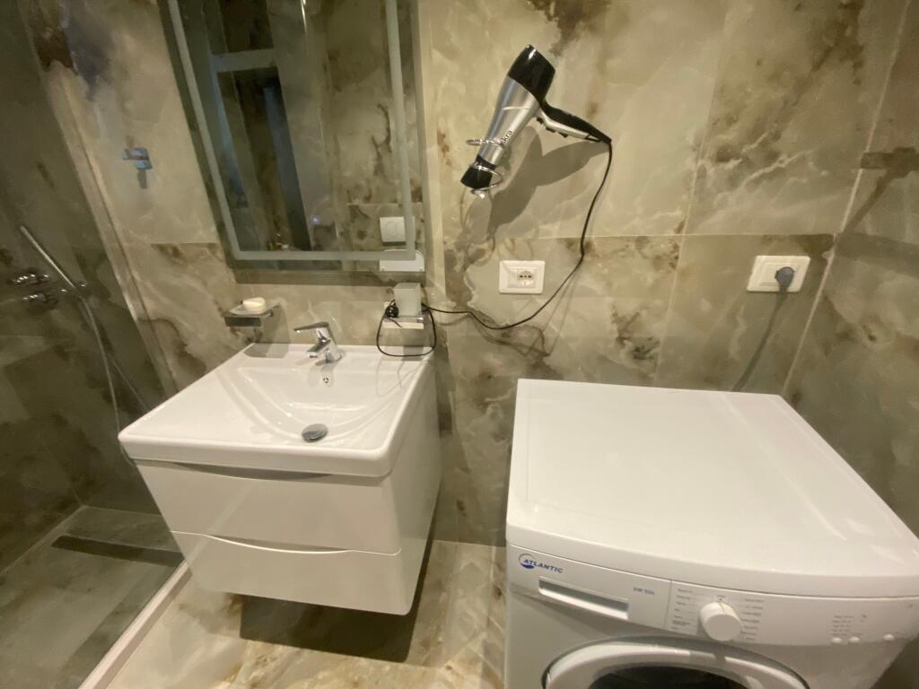 1+1,furnished at the former drr restaurant,price 500 thousand leke