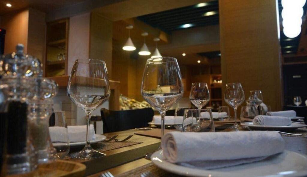 Restorant me qera Zogu Zi