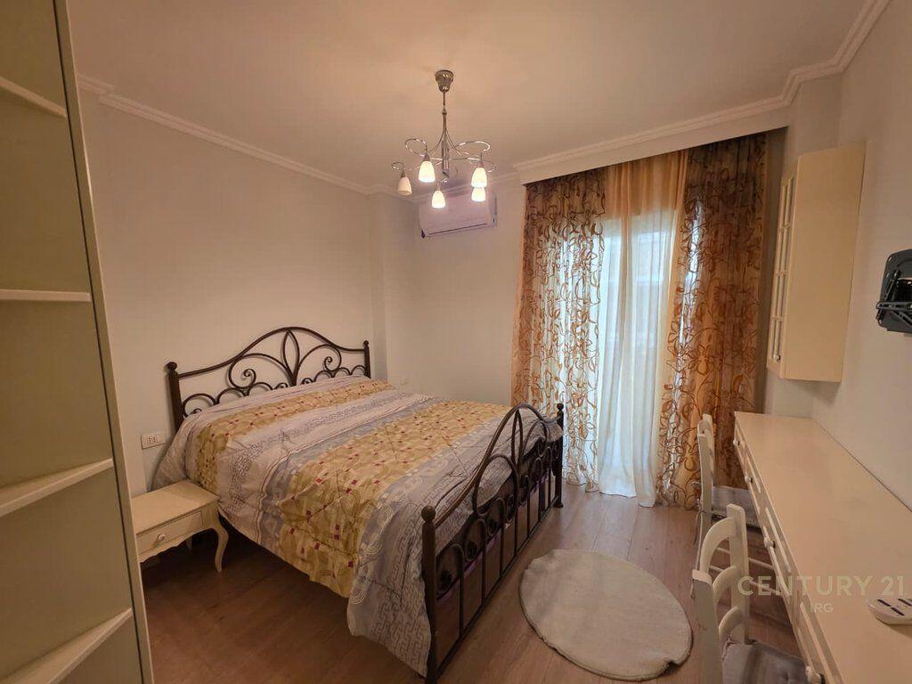 Apartment 3+1+2 at Eleonora Njesia 13. For Rent 900 € /Month Total Area  118m2