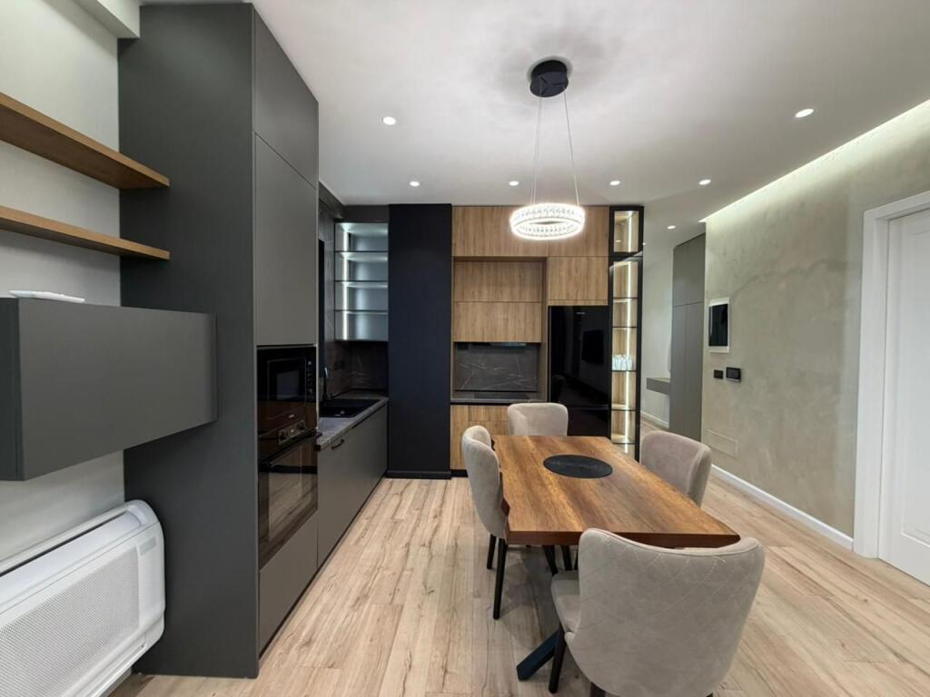 Appartamento 2+1+Parcheggio in affitto presso Golden Park Residence vicino ad Air Albania.
