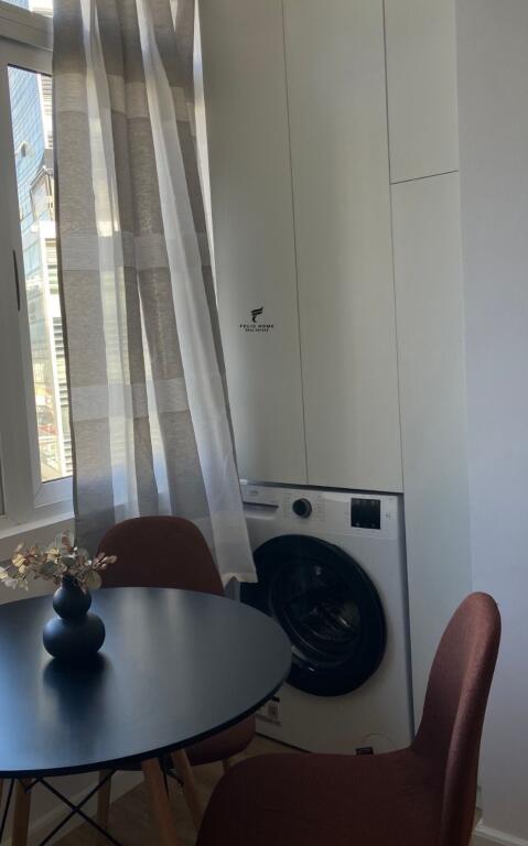 MONOLOCALE IN AFFITTO 32 M2 CENTRO 50.000 LEKE