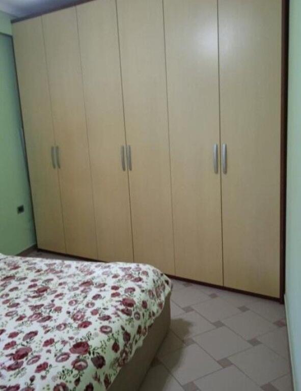 Qera, Apartament 2+1 prane Ministrise se Arsimit ,Tirane.
