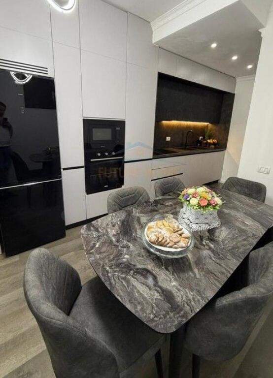 Shitet, Apartament 2+1, Don Bosko, Tiranë.!