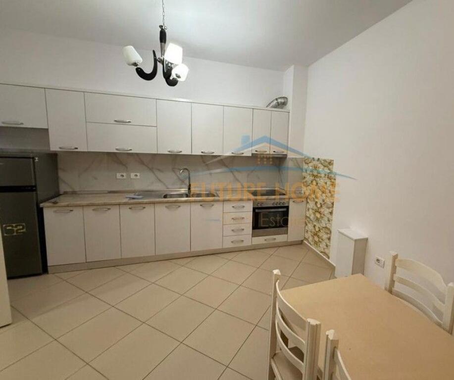 Qera, Apartament 2+1, Kompleksi Golden Park, Tiranë.