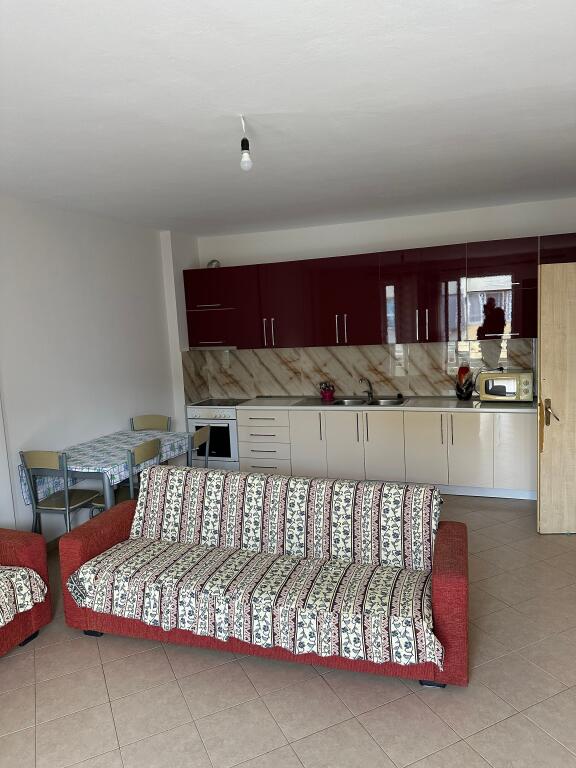 Apartament 1+1 me qera tek Vila L ne Astir