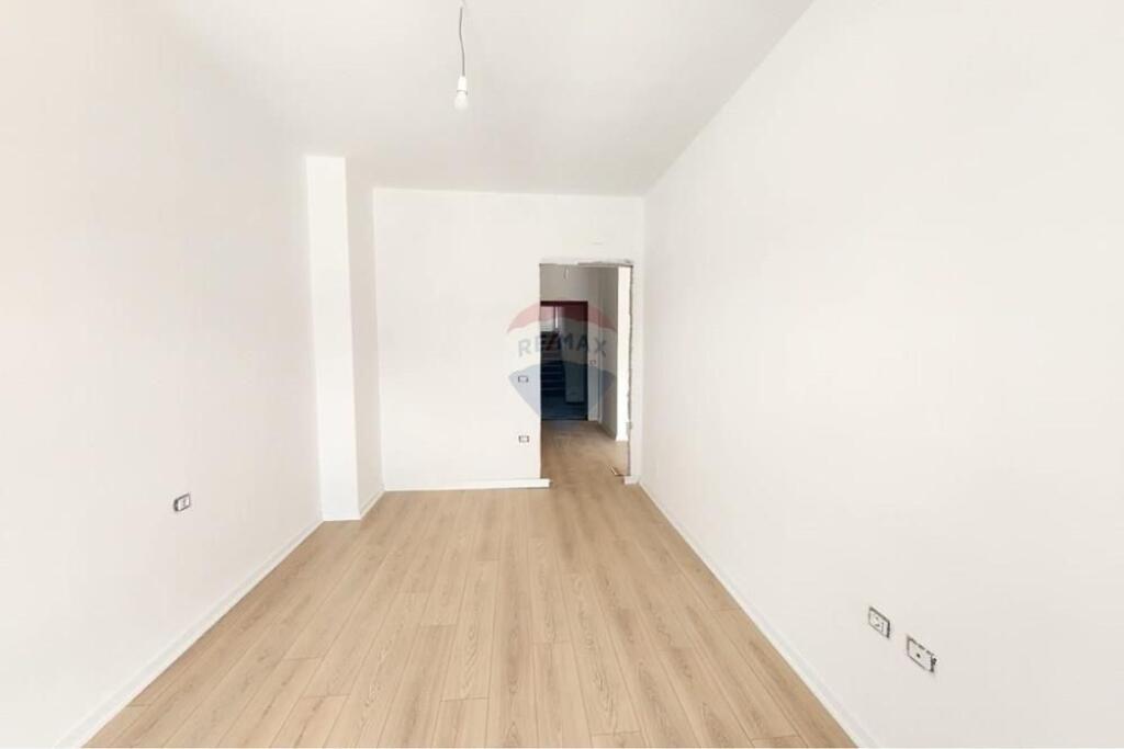 Apartment 1+1 for sale at 5 Maji!