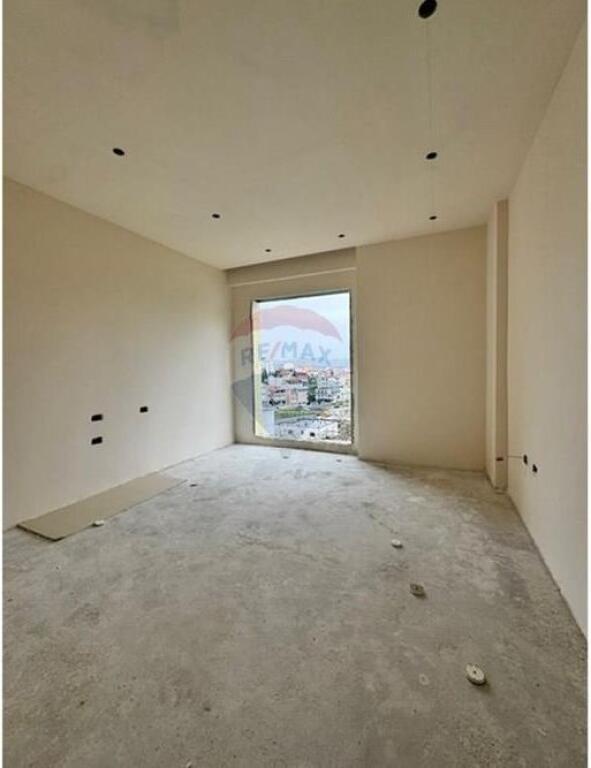 Apartment - For Sale - Kokonozeve Street, Tirana(ID: 530571001-234)